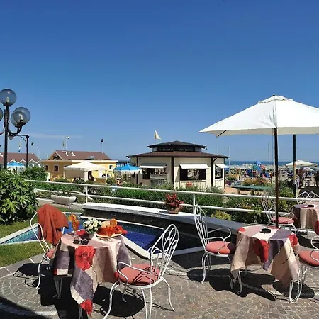 Hotel Cevoli And